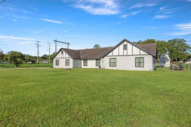 1166 SE 44TH AVENUE, Ocala, FL 34471