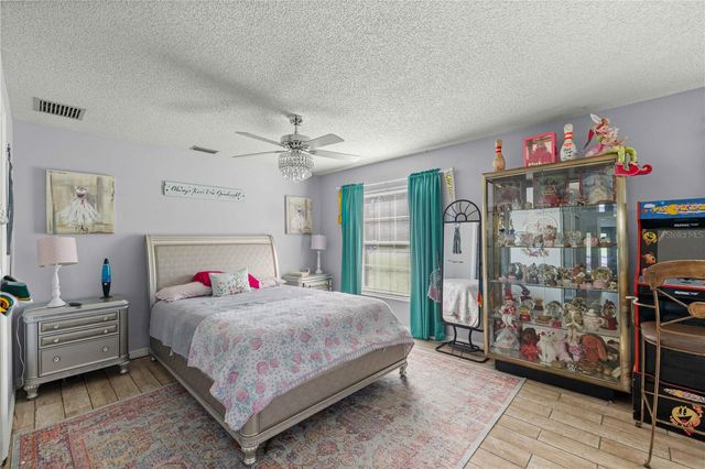 1166 SE 44TH AVENUE, Ocala, FL 34471