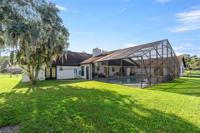 1166 SE 44TH AVENUE, Ocala, FL 34471