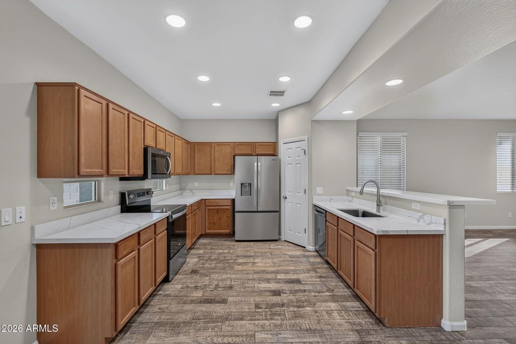 27333 N 75TH Drive, Peoria, AZ 85383 — photo 2
