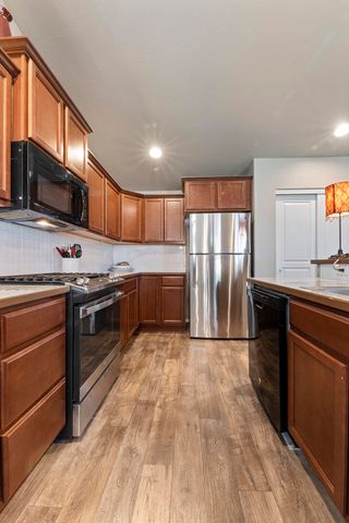 2033 Milton Lane, Medford, OR 97501