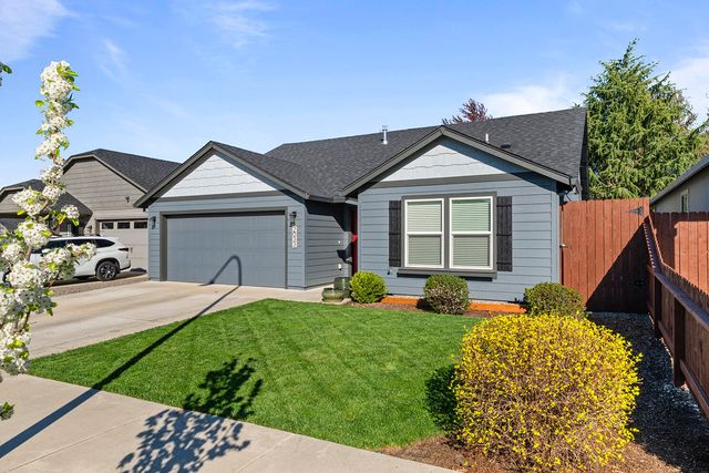 2033 Milton Lane, Medford, OR 97501