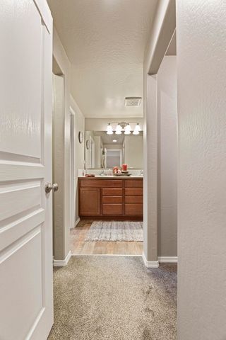 2033 Milton Lane, Medford, OR 97501