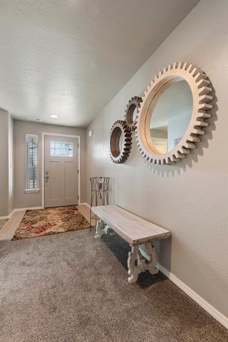 2033 Milton Lane, Medford, OR 97501