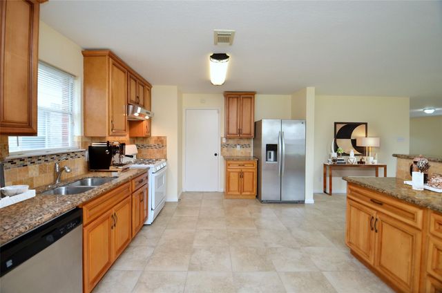 3907 Pebble Garden Lane, Katy, TX 77449