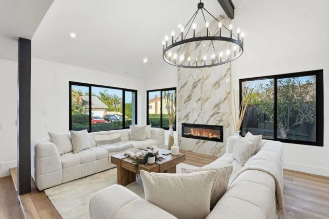 4375 Calle De Vida, San Diego, CA 92124