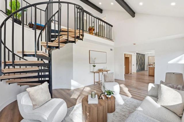 4375 Calle De Vida, San Diego, CA 92124