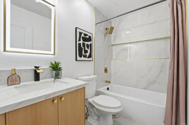 4375 Calle De Vida, San Diego, CA 92124