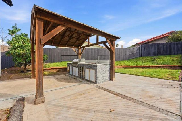 4375 Calle De Vida, San Diego, CA 92124