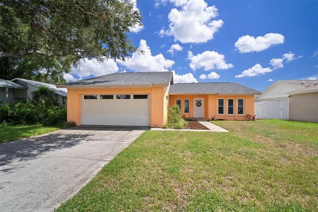 812 SETTLERS ROAD, Tampa, FL 33613