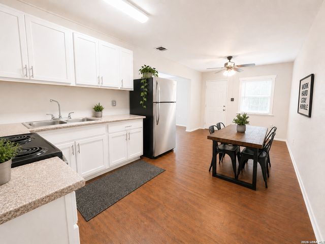 1536 W Hollywood Ave Unit 1538, San Antonio, TX 78201
