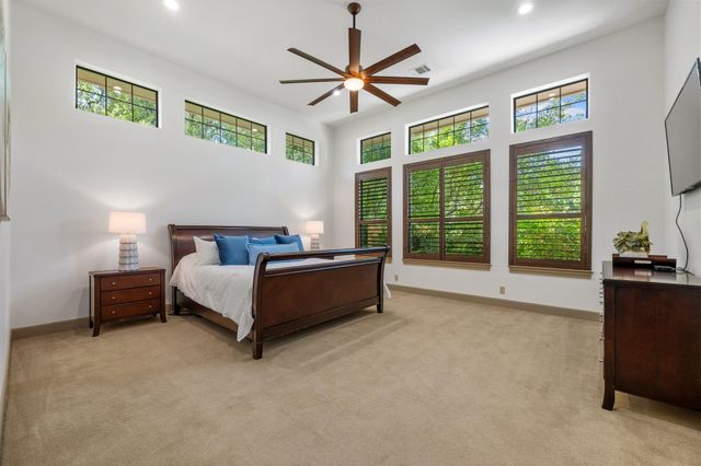 402 Zephyr ST, Lakeway, TX 78734