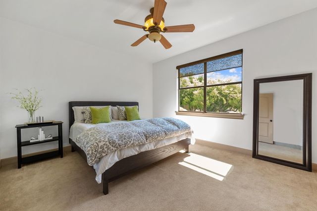 402 Zephyr ST, Lakeway, TX 78734