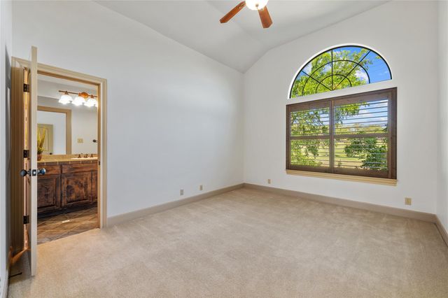 402 Zephyr ST, Lakeway, TX 78734