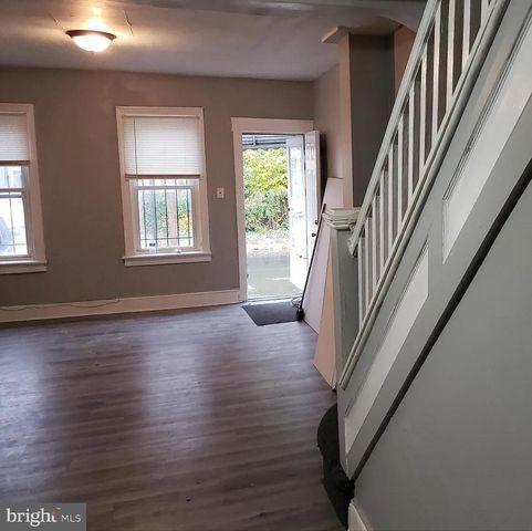 77 BREUNIG AVE, Trenton, NJ 08638