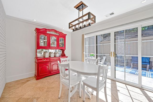 1257 Vanderbilt Way, Sacramento, CA 95825