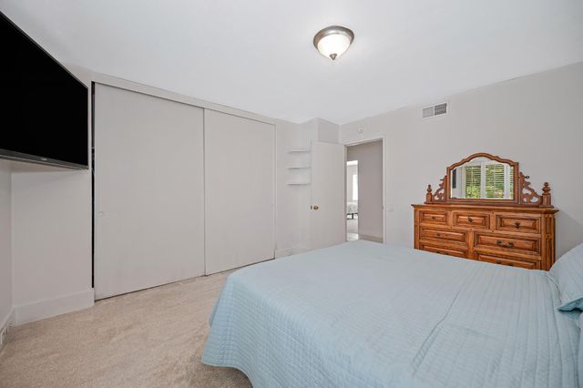 1257 Vanderbilt Way, Sacramento, CA 95825