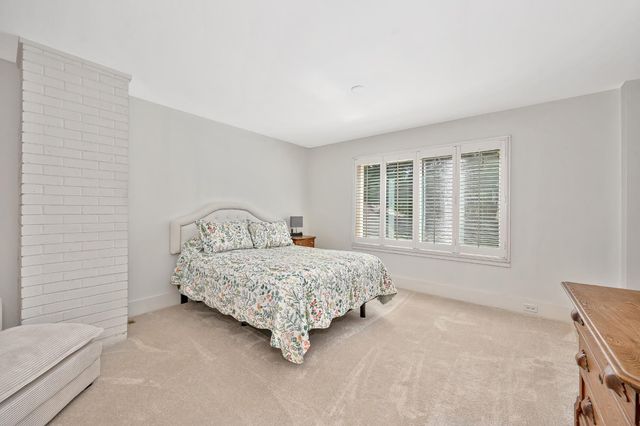 1257 Vanderbilt Way, Sacramento, CA 95825