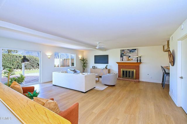 284 Bent Twig Avenue, Camarillo, CA 93012