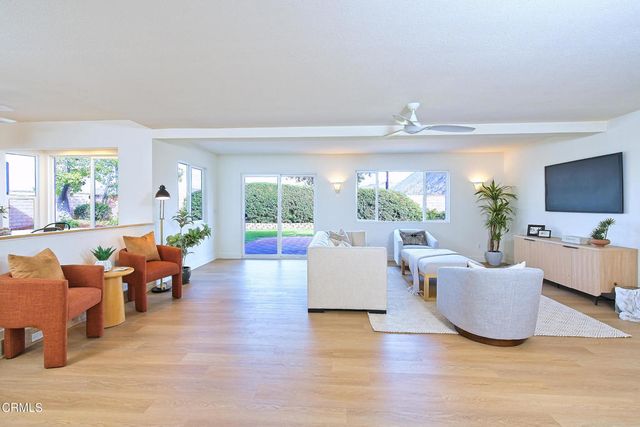 284 Bent Twig Avenue, Camarillo, CA 93012