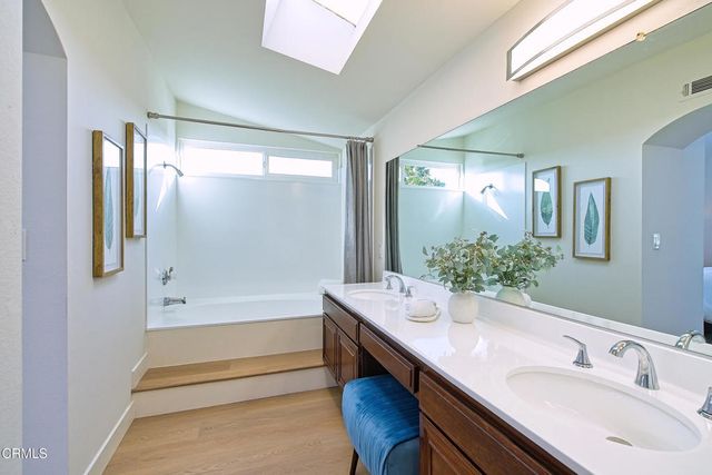 284 Bent Twig Avenue, Camarillo, CA 93012