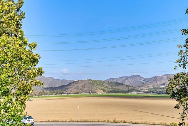284 Bent Twig Avenue, Camarillo, CA 93012