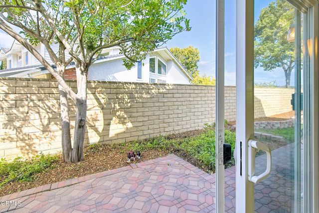 284 Bent Twig Avenue, Camarillo, CA 93012