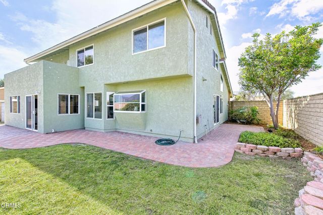 284 Bent Twig Avenue, Camarillo, CA 93012