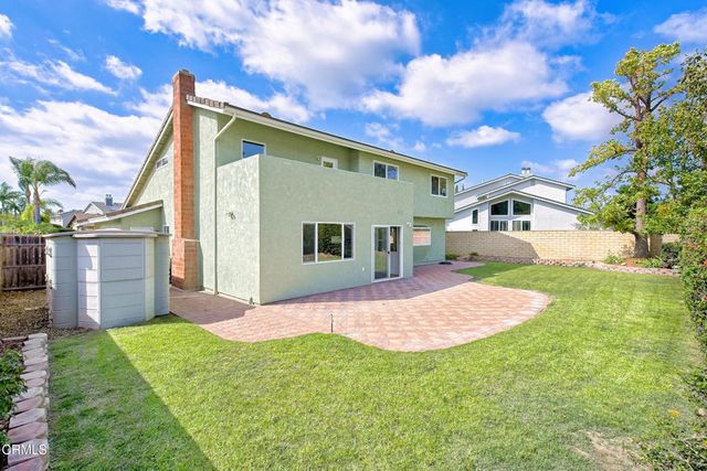 284 Bent Twig Avenue, Camarillo, CA 93012