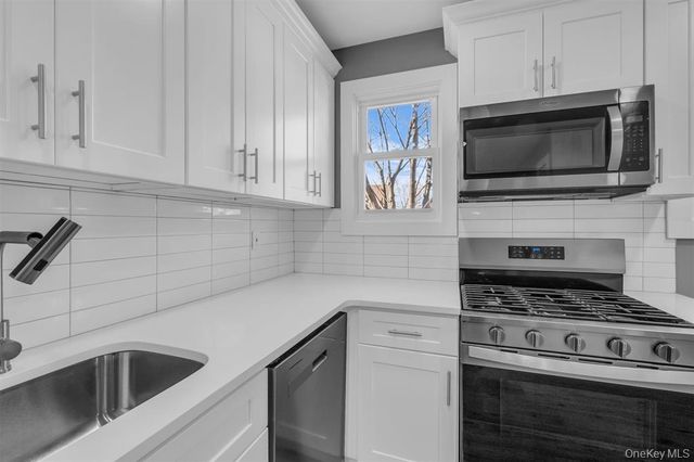 31-33 Burr Avenue, Hempstead, NY 11550