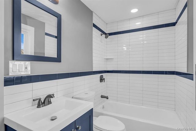 31-33 Burr Avenue, Hempstead, NY 11550