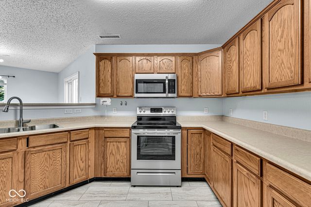 12601 Loyalty Drive, Fishers, IN 46037