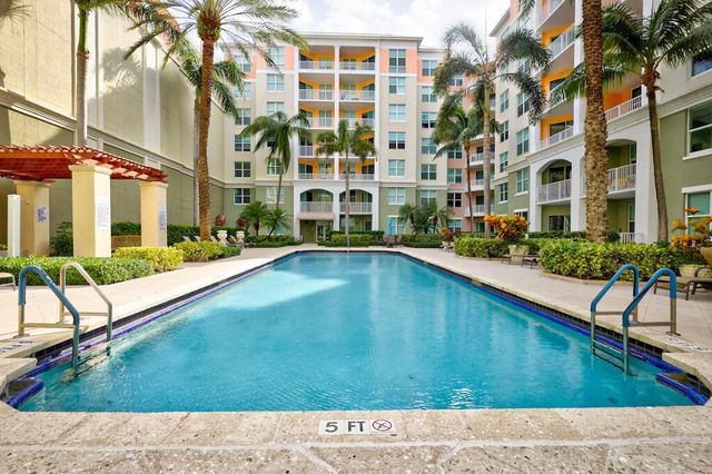 806 E Windward Way 617, Lantana, FL 33462