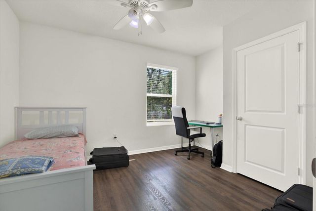 10219 HAWK STORM AVENUE, Tampa, FL 33610