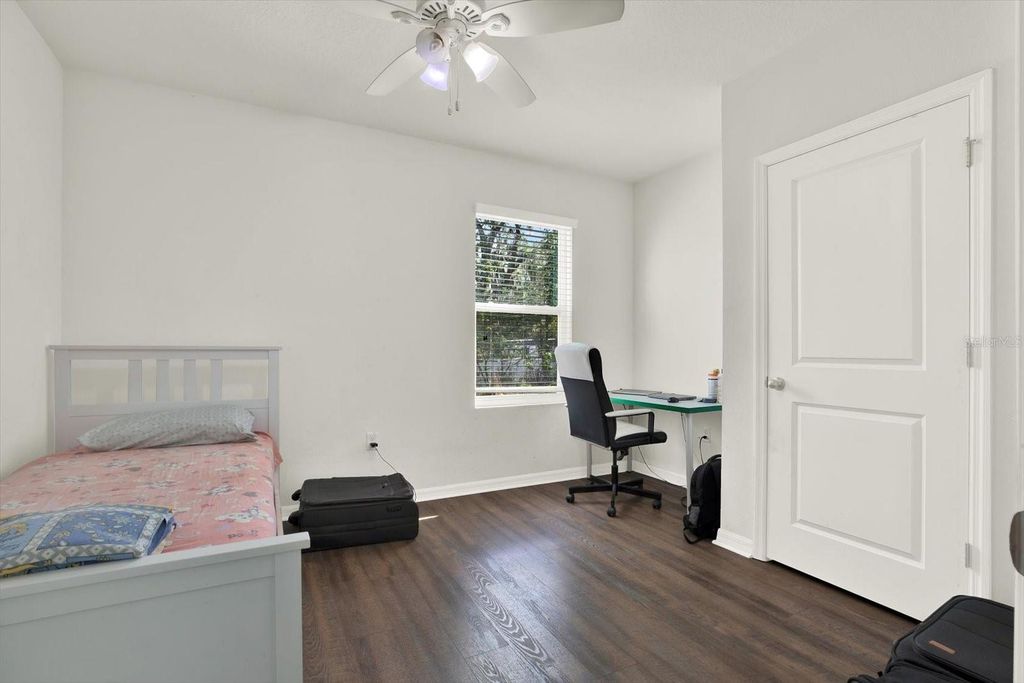 Image 13 of property listing at 10219 HAWK STORM AVENUE, Tampa, FL 33610