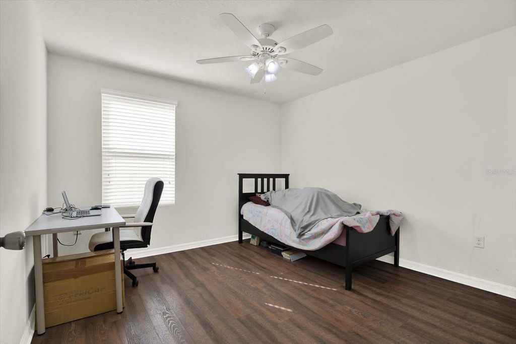 Image 23 of property listing at 10219 HAWK STORM AVENUE, Tampa, FL 33610