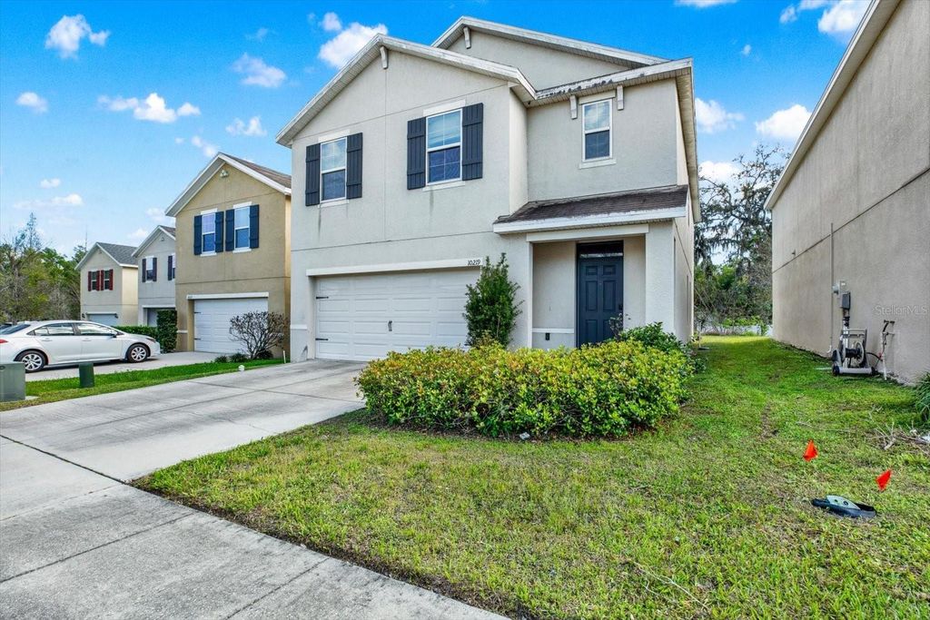 Image 25 of property listing at 10219 HAWK STORM AVENUE, Tampa, FL 33610