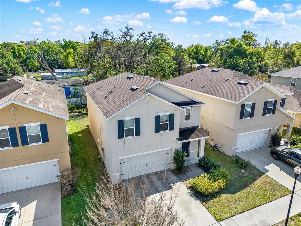 Image 27 of property listing at 10219 HAWK STORM AVENUE, Tampa, FL 33610