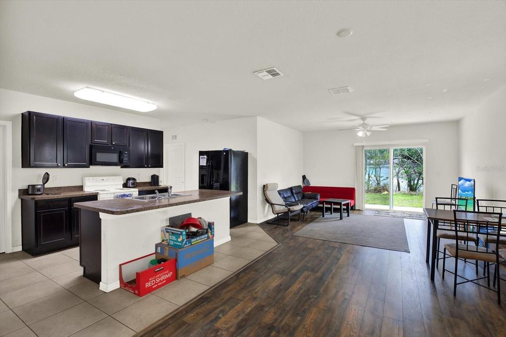 Image 5 of property listing at 10219 HAWK STORM AVENUE, Tampa, FL 33610