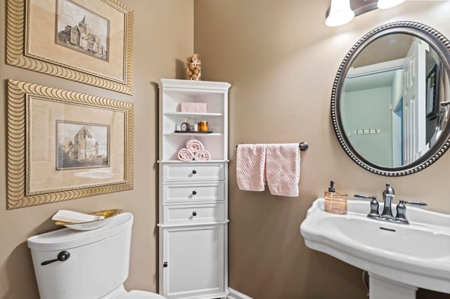 2209 Burns Court, Lexington, KY 40513