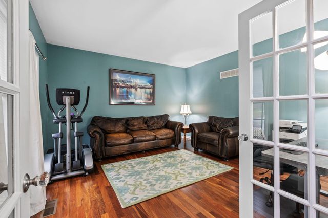 2209 Burns Court, Lexington, KY 40513