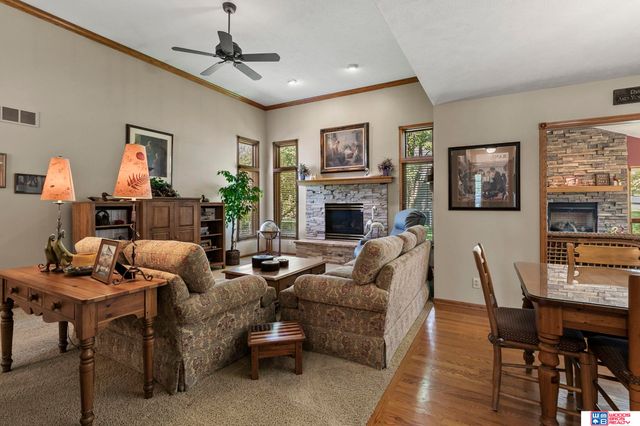 5940 Cross Creek Road, Lincoln, NE 68516