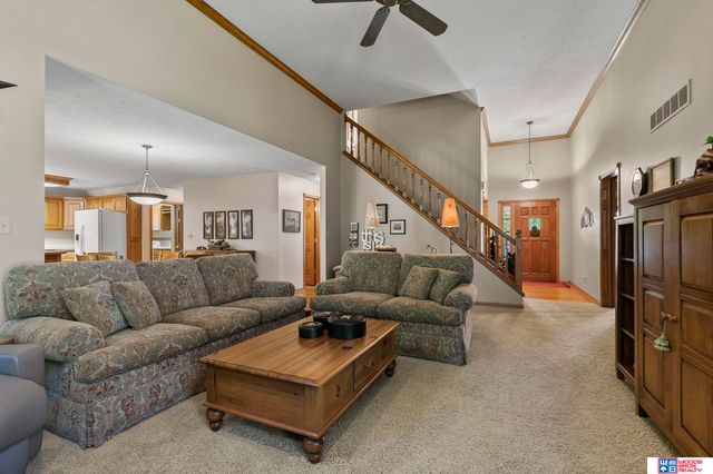 5940 Cross Creek Road, Lincoln, NE 68516