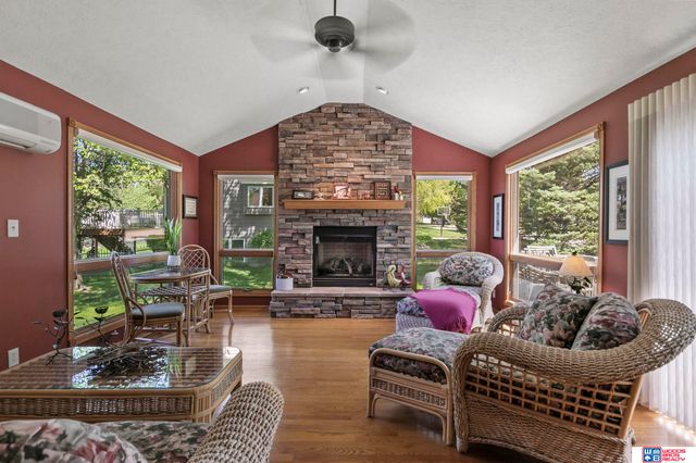 5940 Cross Creek Road, Lincoln, NE 68516