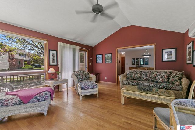 5940 Cross Creek Road, Lincoln, NE 68516