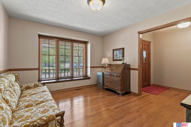 5940 Cross Creek Road, Lincoln, NE 68516