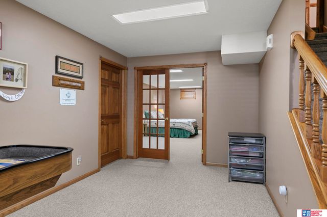 5940 Cross Creek Road, Lincoln, NE 68516