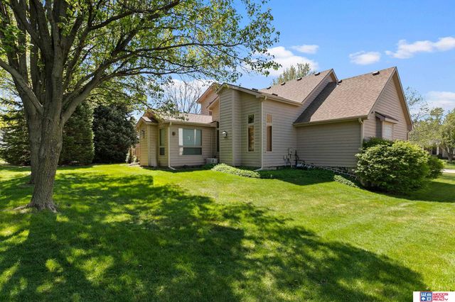 5940 Cross Creek Road, Lincoln, NE 68516