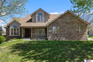 5940 Cross Creek Road, Lincoln, NE 68516