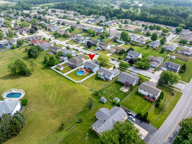 3134 Burge Drive, Crown Point, IN 46307